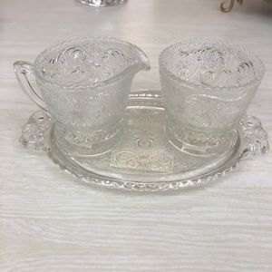 Sugar bowl and creamer set